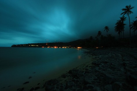 senggigi lombok night - Lombok : Pantai Senggigi Lombok
