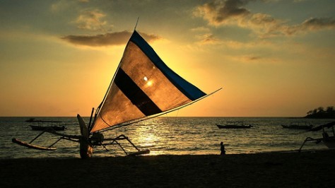 senggigi sail beach - Lombok : Pantai Senggigi Lombok